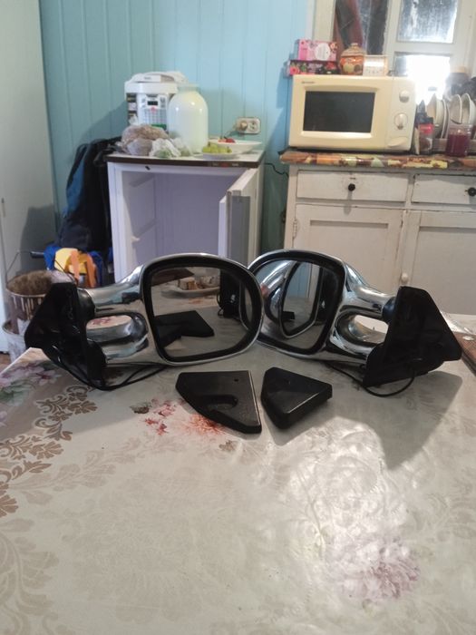 Продам дзеркала.