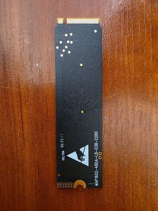 SSD диск Intenso MI500 1TB M.2 NVMe PCI Express 4.0 x4