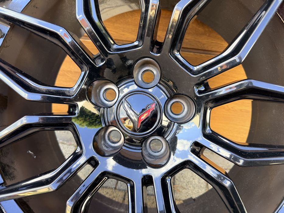 Felga Corvette C8 Z06 przód przednia 10j 20” ET35 Chevrolet