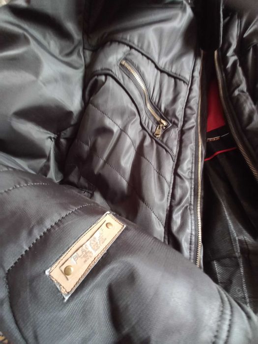 Продам чол. Зимову куотку б/в  потребує заміни блискавки