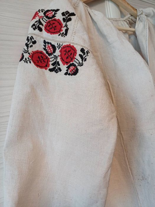 Вишита сорочка вишиванка