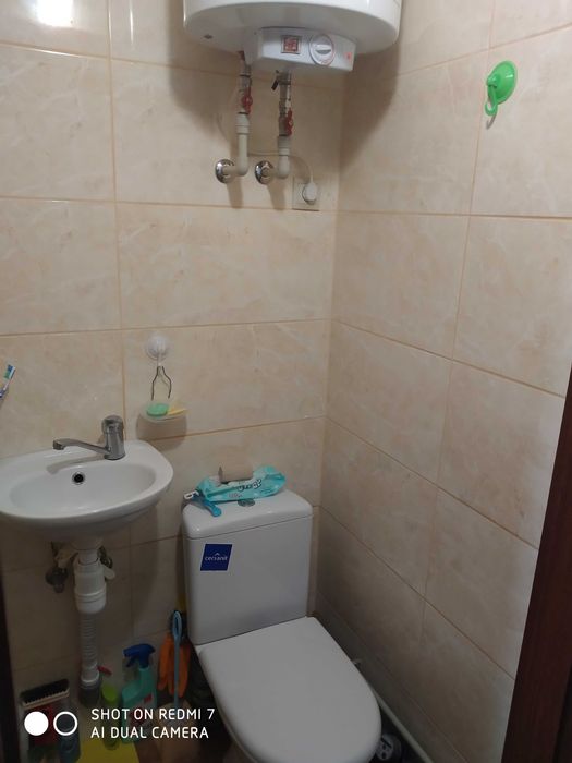 Продається кімната в гуртожитку (від власника)