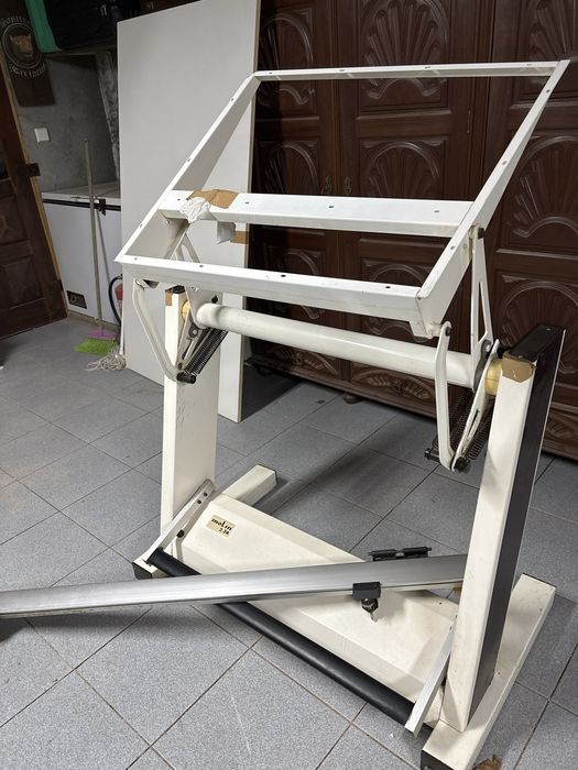 Estirador Profissional Molin 2.30 – Mesa de Desenho Técnica