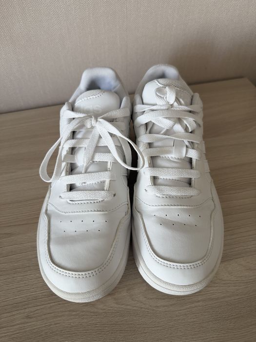 Кросівки adidas розмір 36,5