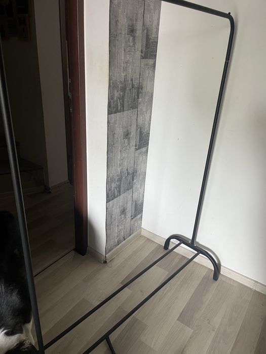 Szafa na wieszaki