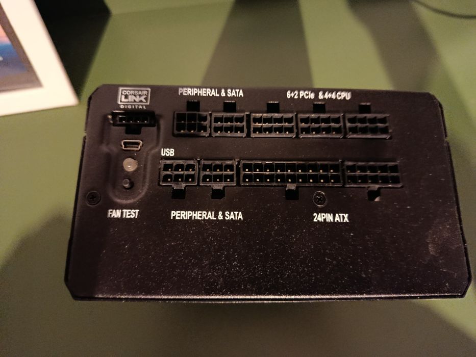 Zasilacz Corsair RM650i