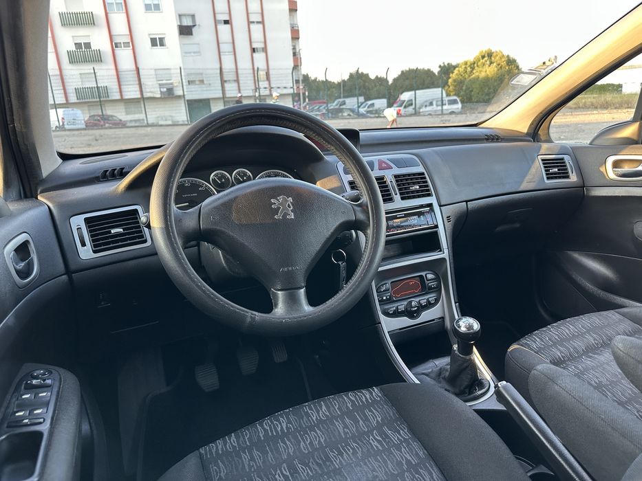 Peugeot 307 — fotografia 11