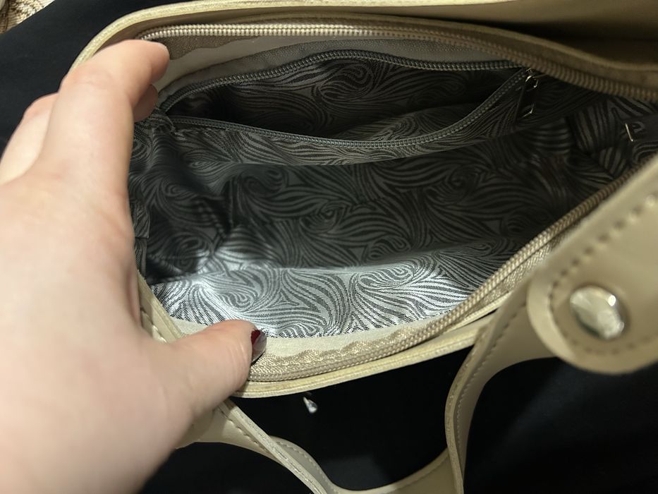 Сумочка жіночка напівмісяць