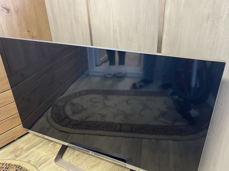 Телевизор LG 47 диагональ