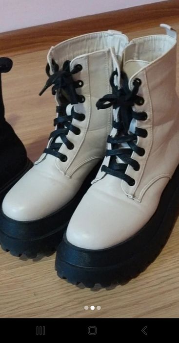 Sprzedam botki  damskie