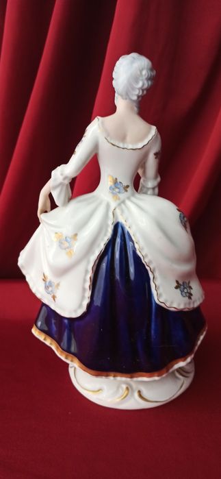 Figurka Dama z wachlarzem, Royal Dux