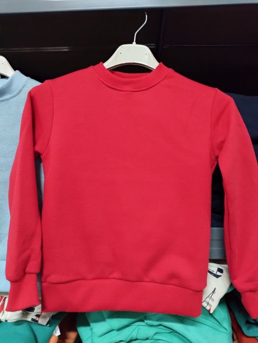 Sweat criança 4 Euros.                       Só para REVENDA