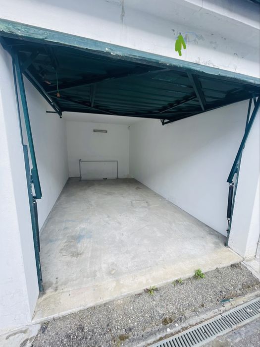 Garagem box + cave centro de Aveiro