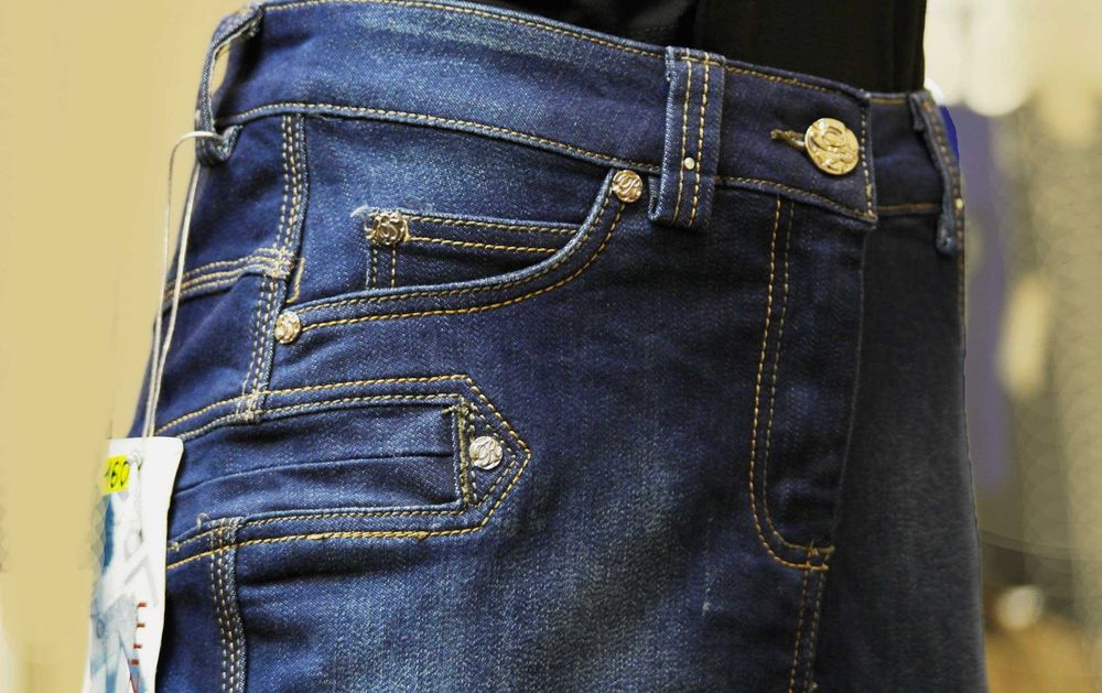 Юбка джинсовая красивая размер S ХS