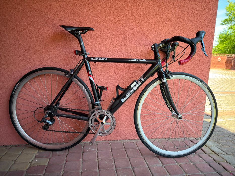 Rower szosowy Scott 54 cm Shimano Claris, karbonowy widelec + dodatki