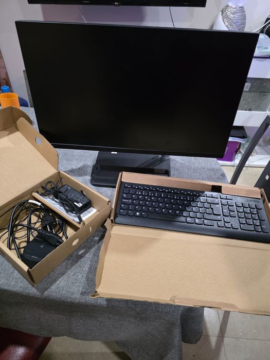 Computador marca Lenovo