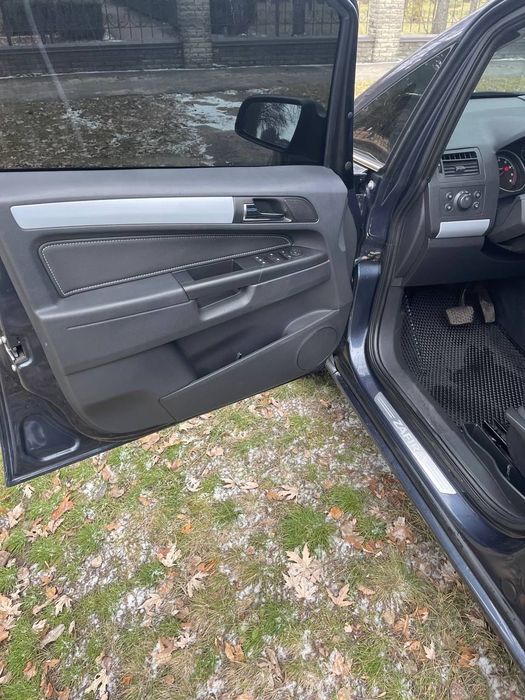 Продам Opel Zafira B