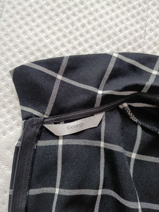 Nowa ładna sukienka damska marki George rozmiar 18/46