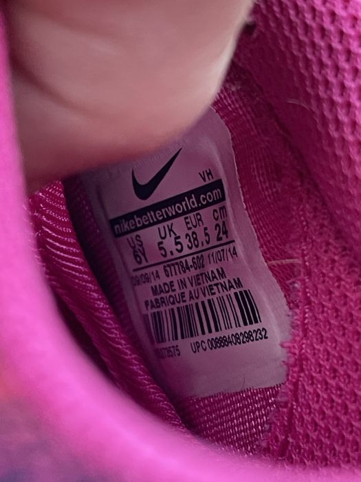 Кросівки для бігу Nike Girls Roshe Run Green Pink 677784-602