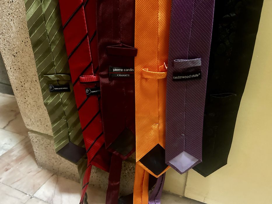 Conjunto de 13 gravatas multimarcas