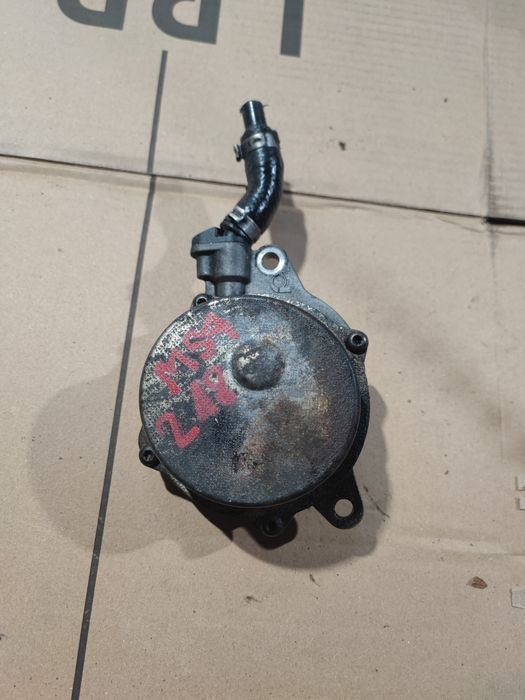 Pompa vacum BMW E60 E61 E90 E91  m57 3.0d 218 km 2.5d 177 km