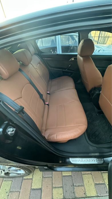 Чохли на пежо 407