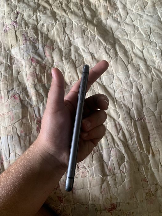 Iphone 11 на запчасти или на ремонт на 64 GB
