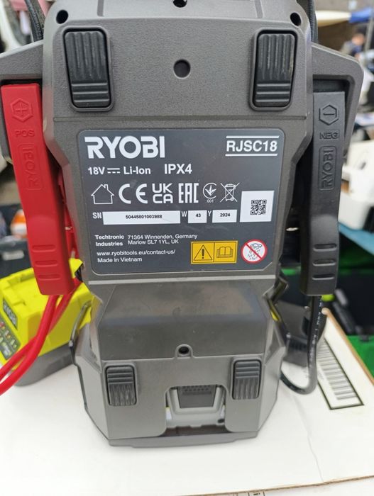 Rozruch do samochodu Ryobi