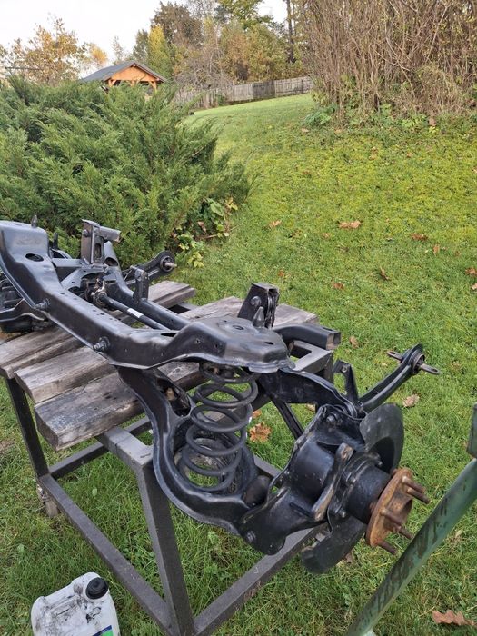 Belka tylna Ford C-MAX