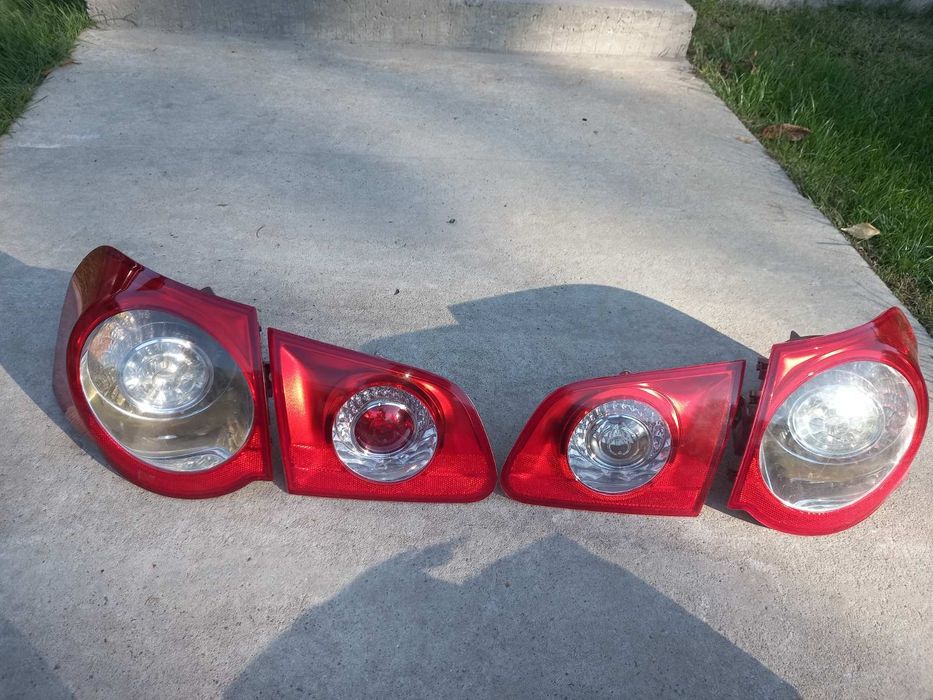 Задні  фари пасат б6