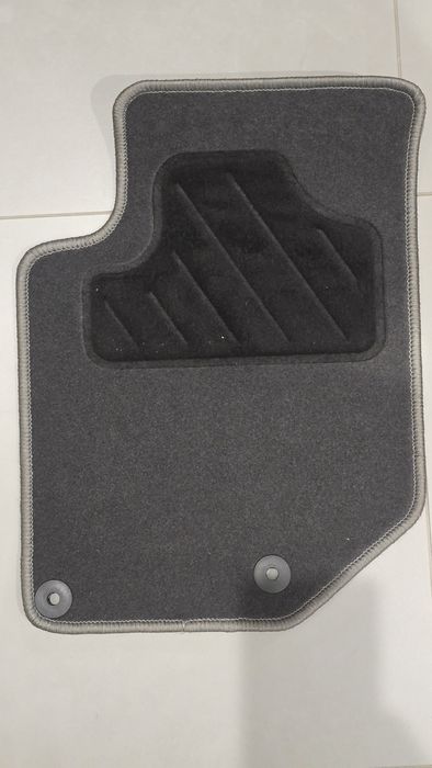 Tapetes NOVOS peugeot 2008