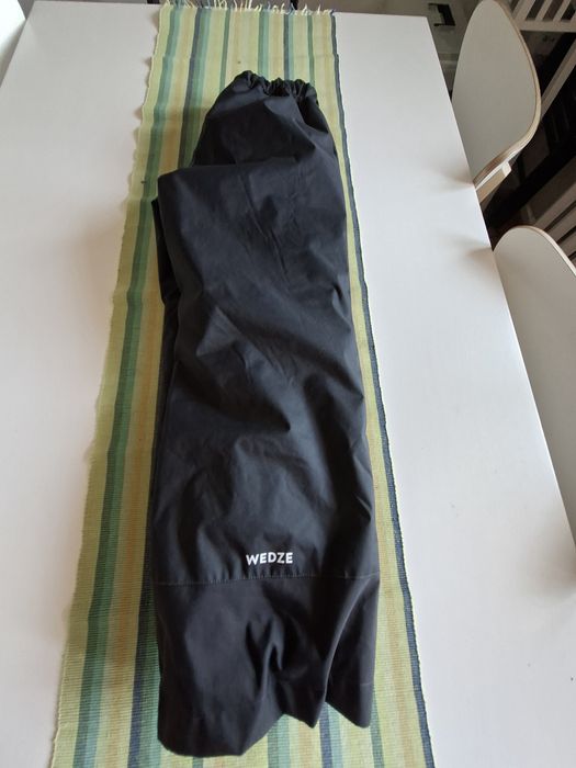 Spodnie śniegowce, kombinezon Decathlon 115-124cm