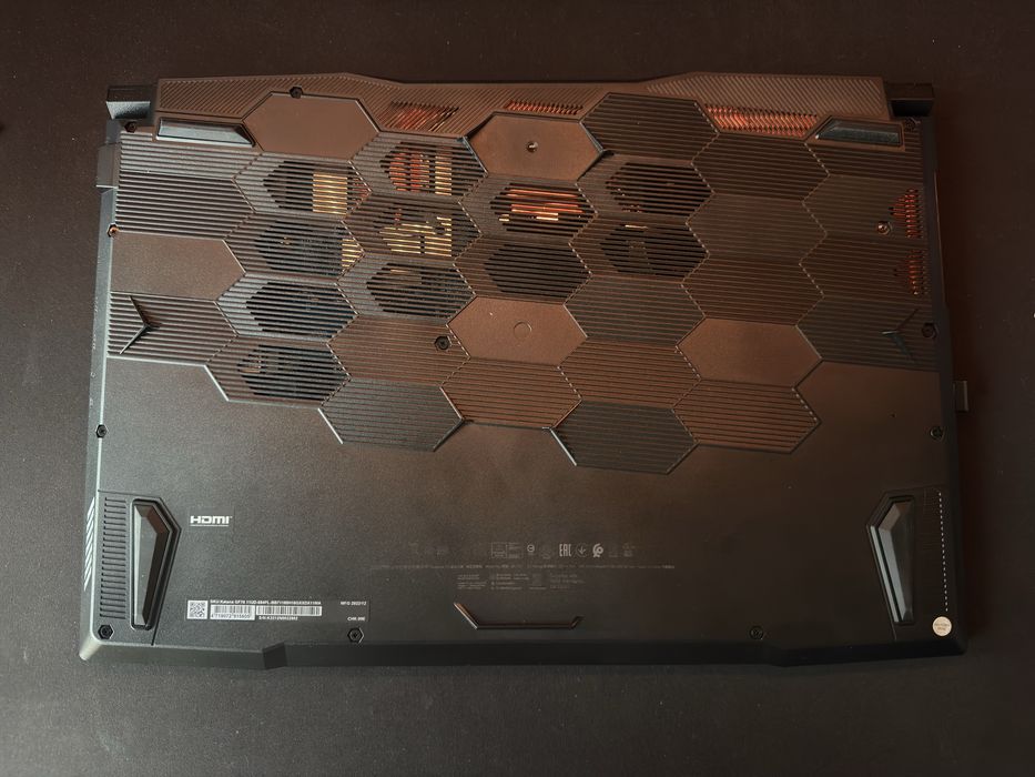 Laptop Katana GF76 11UD-684PL