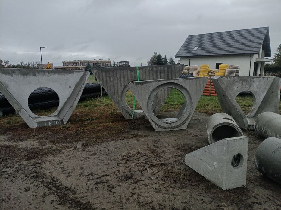 Zbrojona ścianka przepustu przepustu fi 300mm