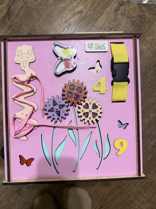 Продам Бізі-Куб в чудовому стані