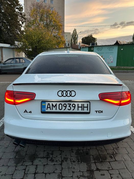 Продам AUDI A4 B8 2.0 Quattro