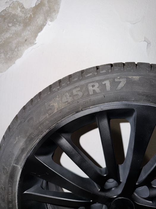 Koła zimowe 17" 5x114.3 – Stan idealny, opony 2024 rok!
