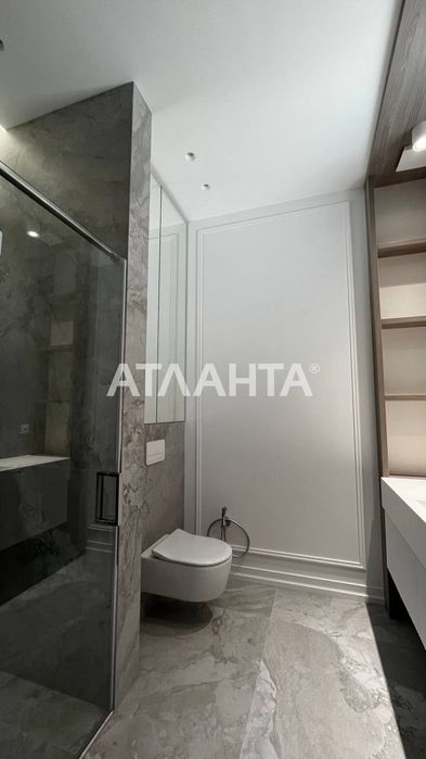 В продаже добротный дом в Совиньоне 4 спальни, бассейн