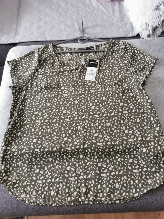 Nowa, letnia damska bluzka