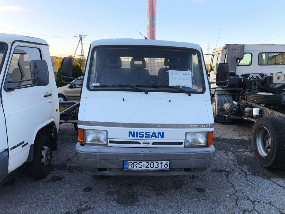 Nissan Trade