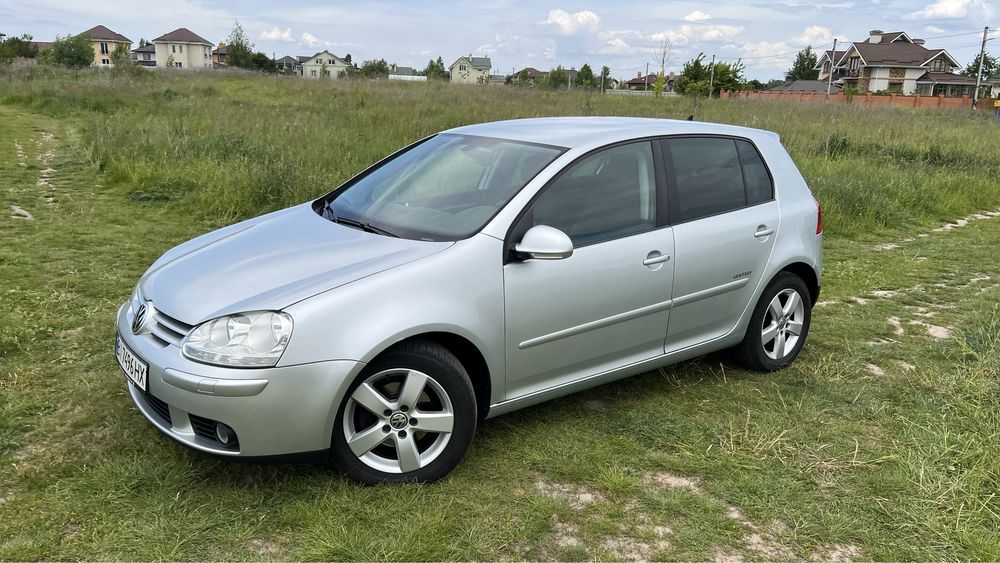 Volkswagen Golf 5 1.6 MPI