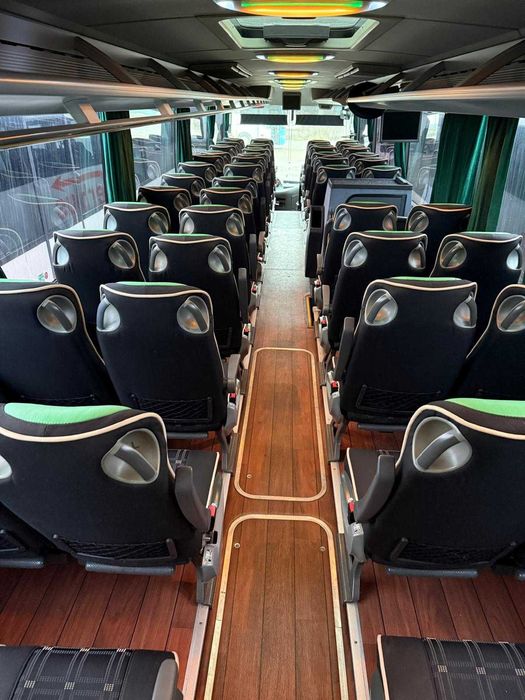 Mercedes Benz Tourismo 15RHD