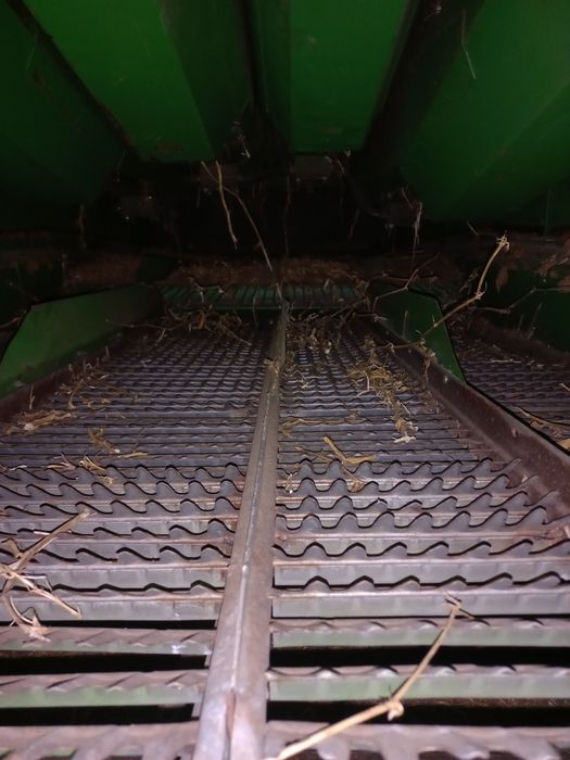 Комбайн John Deere 1042