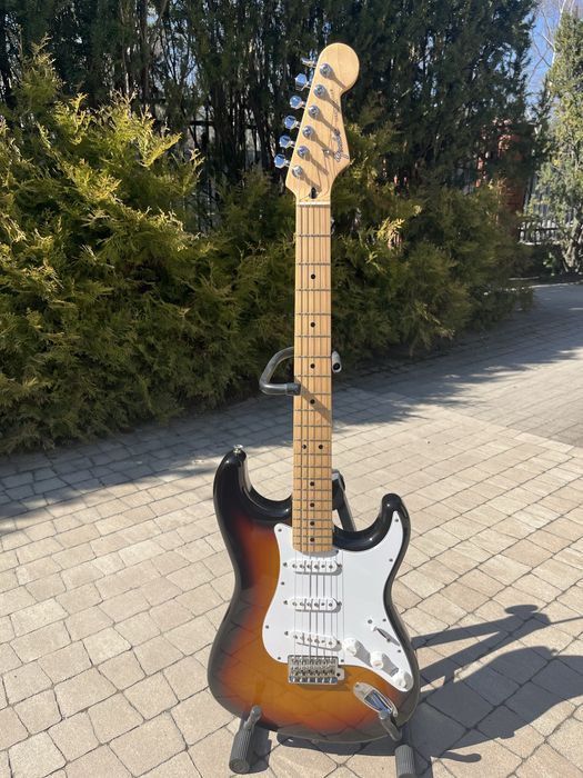 Fender Stratocaster  ST-STD Standard Series MIJ 2010