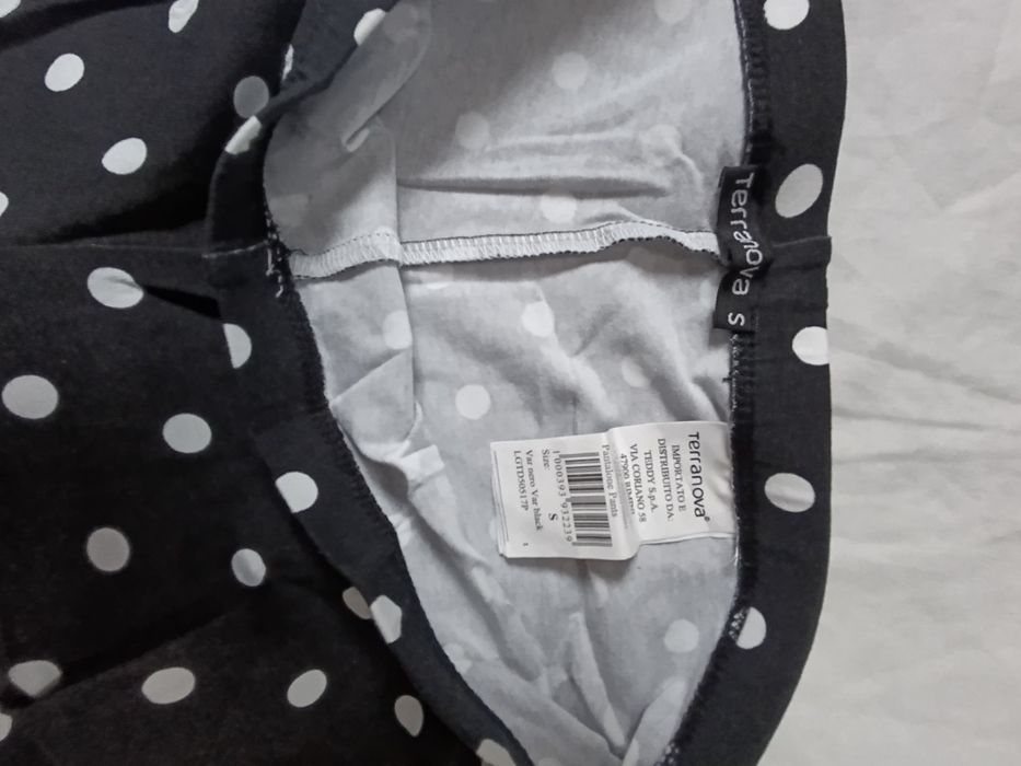 Нові штани для дівчаток.