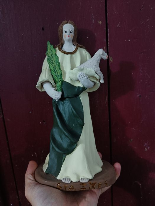 Santa Inês em barro