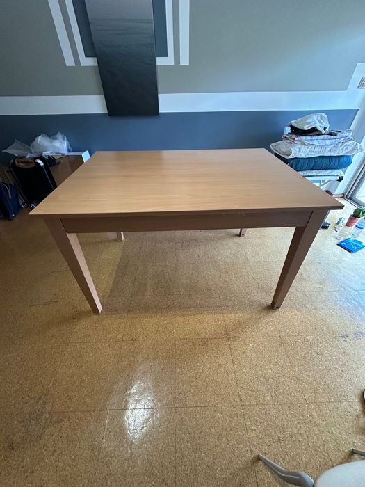 Mesa para sala ou jantar