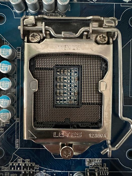 Материнська плата GIGABYTE GA-H61M-DS2H s1155