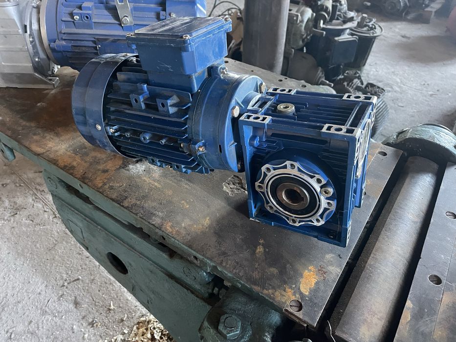 Мотор редуктори 2.2 квт PMRV 063