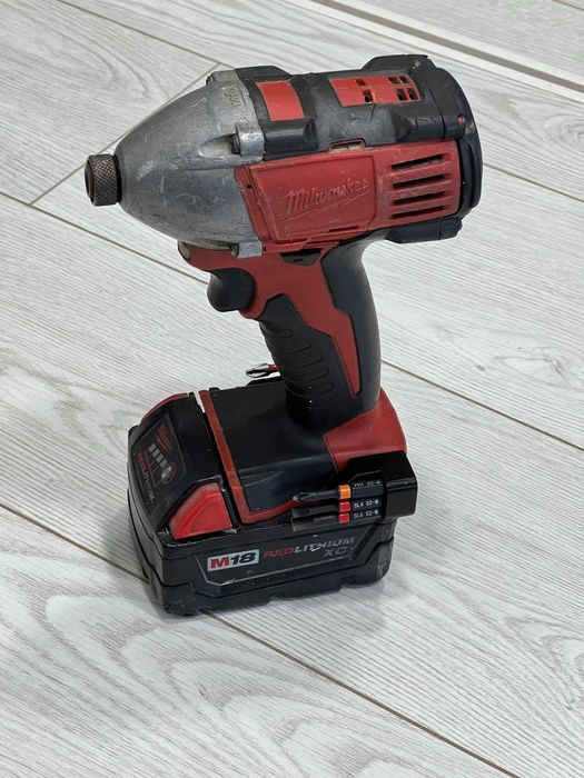 Магнітний тримач біт для інструменту Milwaukee Бітотримач